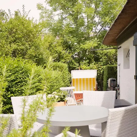 Haus Strandlaeufer By Interhome Alkersum
